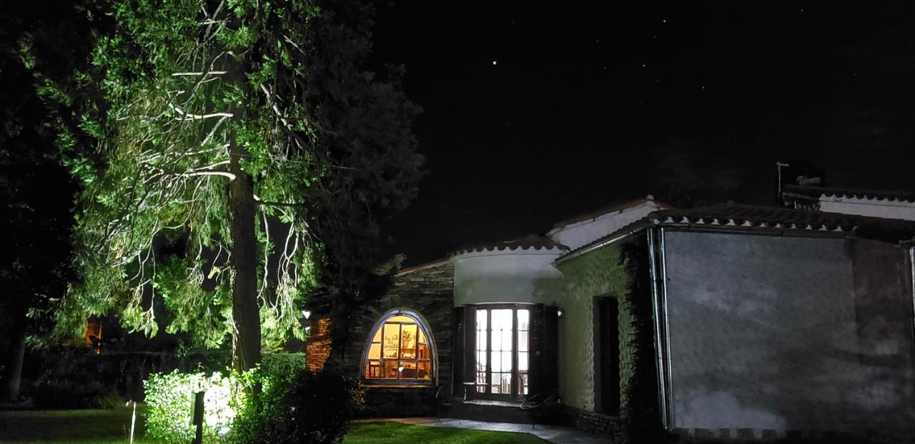 Casa De Huespedes - B&B فيلا جياردينو المظهر الخارجي الصورة