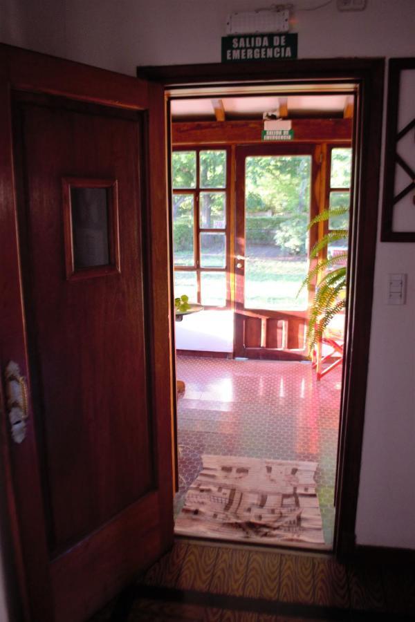 Casa De Huespedes - B&B فيلا جياردينو المظهر الخارجي الصورة